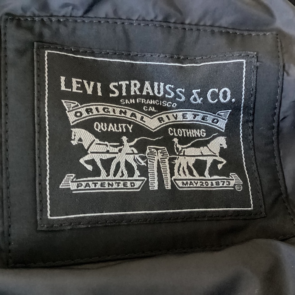 Levi's Diamond Quilted Water Resistant Parka, size L - Picture 7 of 16